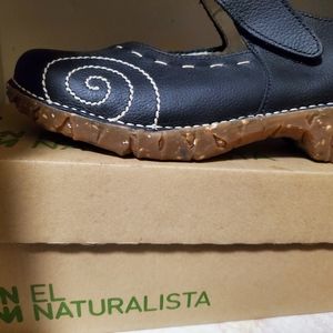El Naturalista Mary Jane Comfort Shoe Size 39